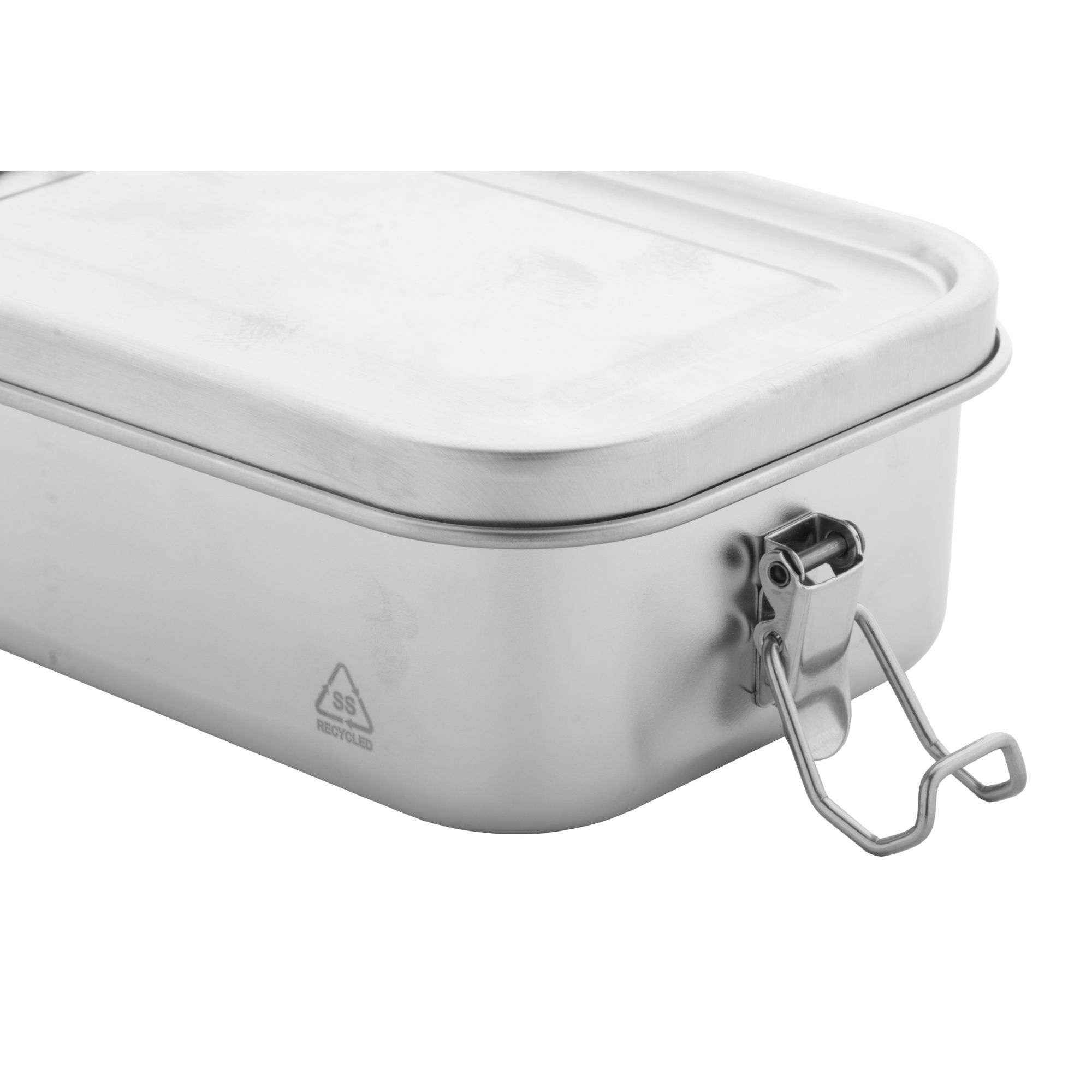 Lunchbox 170×119×57 mm aus recyceltem Edelstahl mit Sicherheits-Schnallenverschluss. Füllmenge: 750 ml